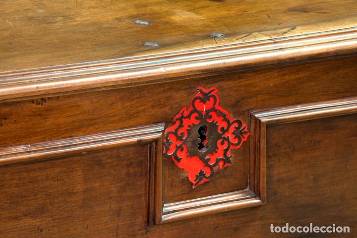 Antig&uuml;edades: ARCON CASTELLANO EN MADERA DE NOGAL - Foto 3