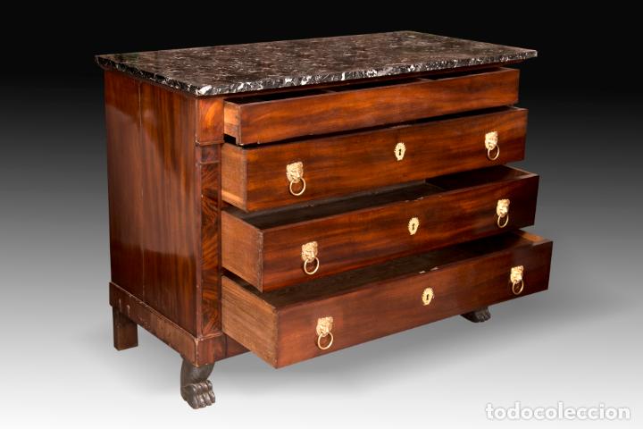 Antig&uuml;edades: COMODA ESTILO IMPERIO EN MADERA DE CAOBA - Foto 2