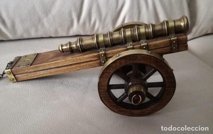 Antig&uuml;edades: Ca&ntilde;&oacute;n de madera y bronce - Foto 2