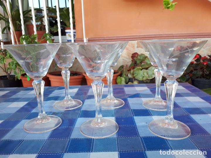 Antig&uuml;edades: antiguo juego de 6 copas talladas - Foto 1
