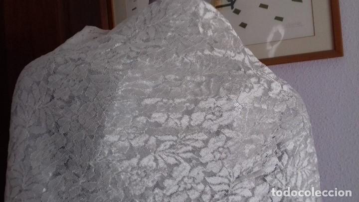 Antig&uuml;edades: ANTIGUO MNTON DE ENCAJE BLANCO ROTO CON FLECOS. - Foto 5