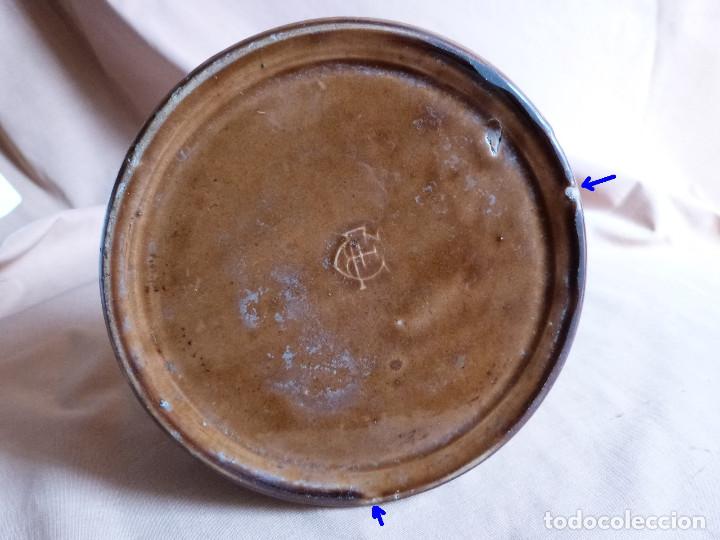 Antig&uuml;edades: Escupidera en relieve con sello o cu&ntilde;o - Foto 5