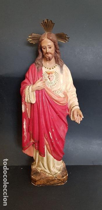Antig&uuml;edades: FIGURA SAGRADO CORAZON EN PASTA DE MADERA - Foto 2