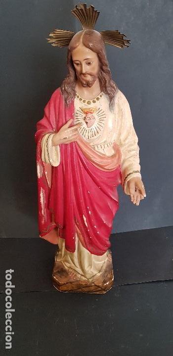 Antig&uuml;edades: FIGURA SAGRADO CORAZON EN PASTA DE MADERA - Foto 1