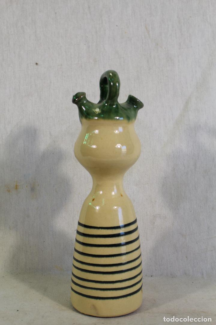Antig&uuml;edades: botijo en ceramica vidriada - Foto 1