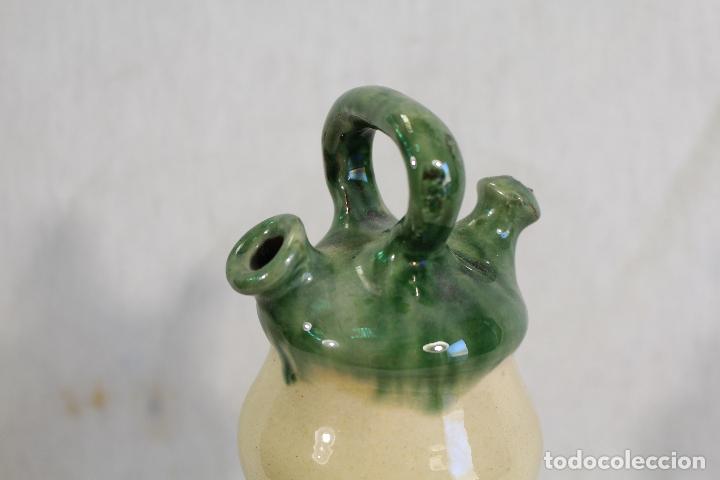 Antig&uuml;edades: botijo en ceramica vidriada - Foto 3