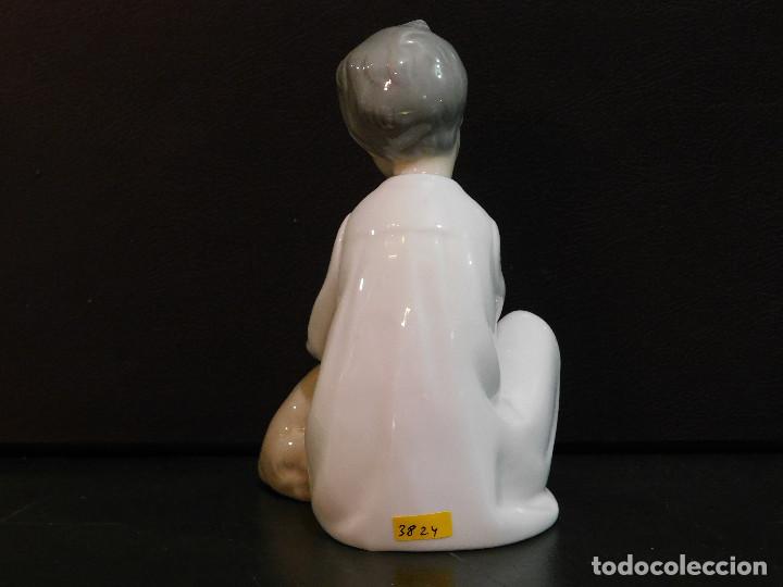 Antig&uuml;edades: PROMOCION LLADRO NI&Ntilde;O PERRITO 20 CMS - Foto 3