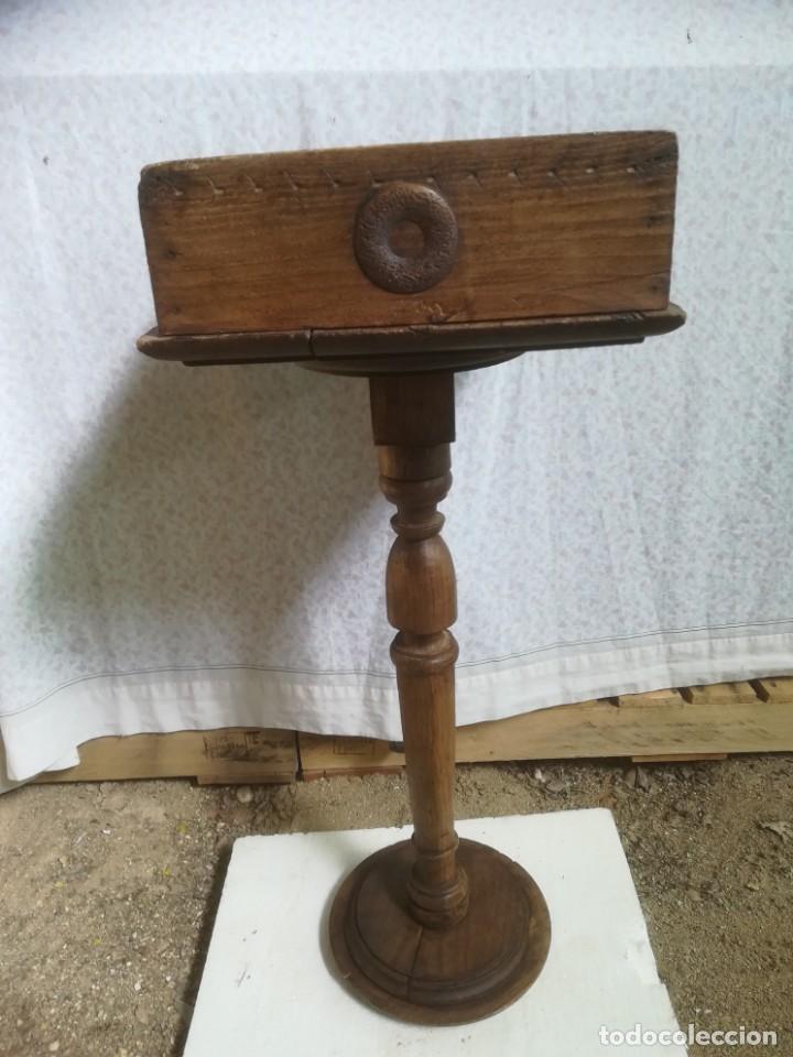 Antig&uuml;edades: Peana alta de casta&ntilde;o - Foto 5