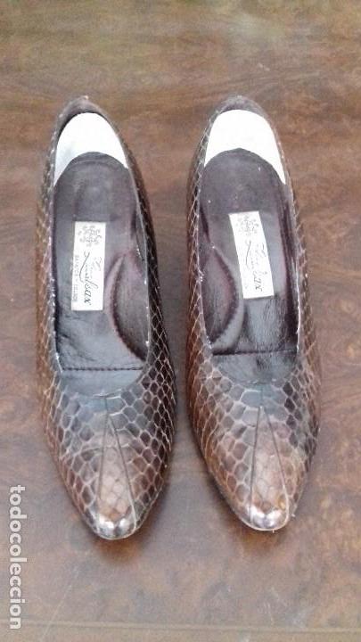 antiguos zapatos de piel de serpiente, color ma - Comprar Moda Antigua de  Mujer en todocoleccion - 152034574