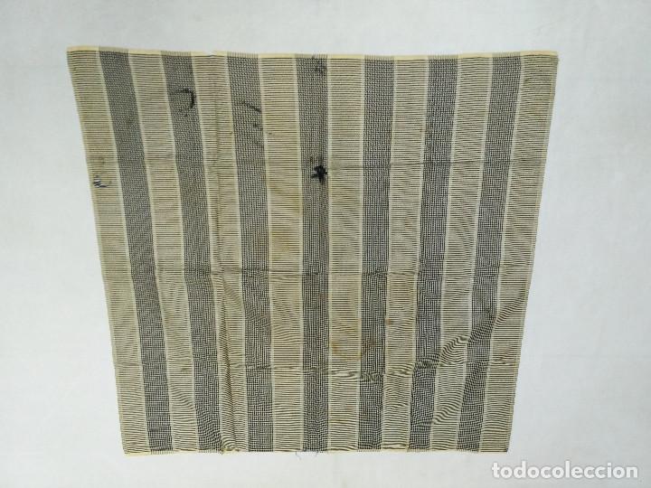Antig&uuml;edades: Pa&ntilde;uelo de seda brocado - Foto 2