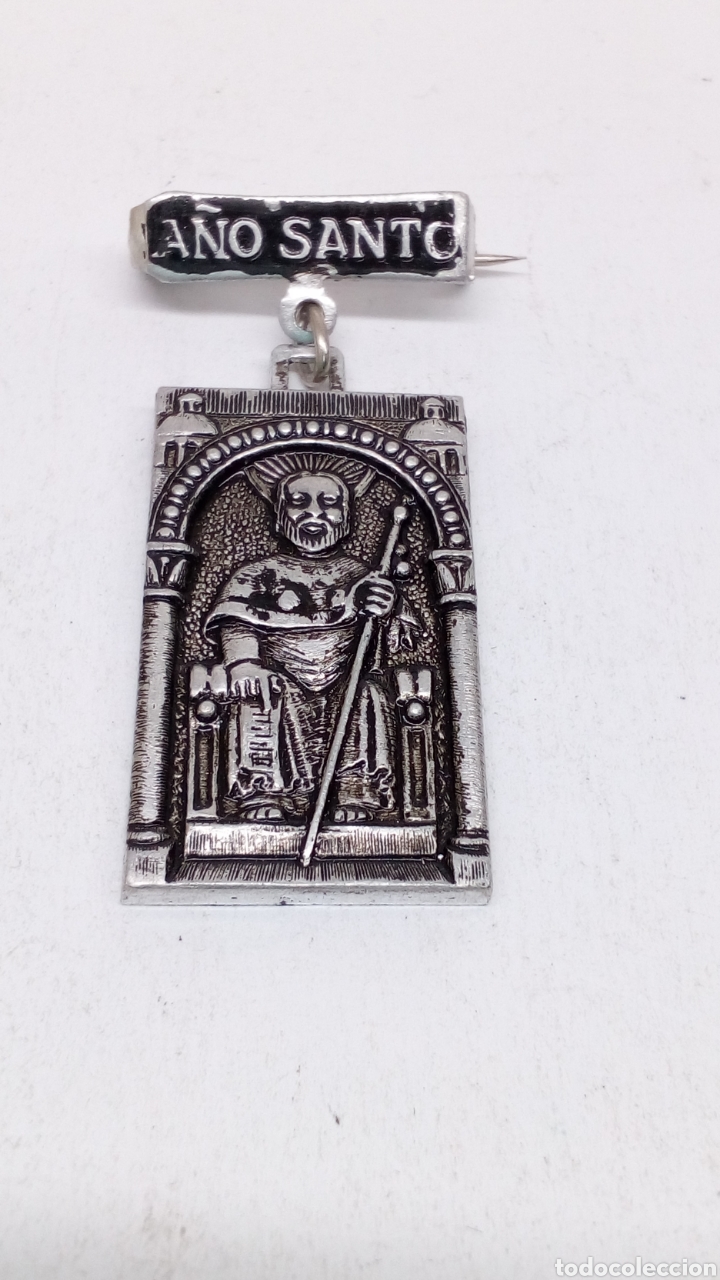 Antig&uuml;edades: Broche religioso a&ntilde;o santo compostelano - Foto 1