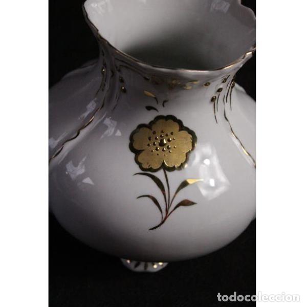 Antig&uuml;edades: Antiguo jarr&oacute;n de porcelana - Foto 5