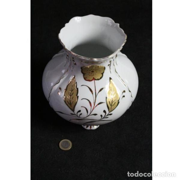 Antig&uuml;edades: Antiguo jarr&oacute;n de porcelana - Foto 7