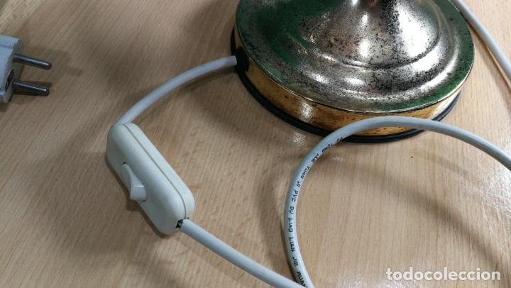 Antig&uuml;edades: LAMPARA DE MESA METAL Y VIDRIO - Foto 13