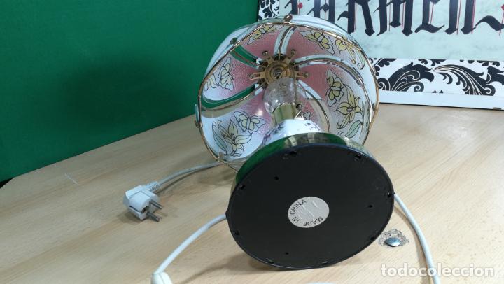 Antig&uuml;edades: LAMPARA DE MESA METAL Y VIDRIO - Foto 24