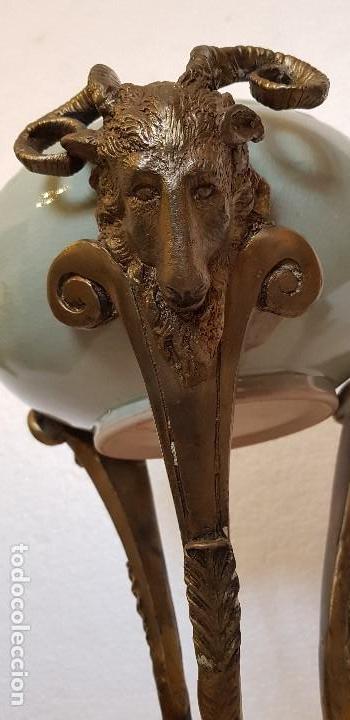Antig&uuml;edades: ANTIGUO FLORERO DE BRONCE Y CERAMICA - Foto 3