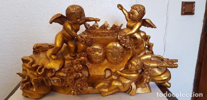 Antig&uuml;edades: TALLA DE MADERA CON ANGELITOS EN PAN DE ORO - Foto 1