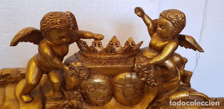 Antig&uuml;edades: TALLA DE MADERA CON ANGELITOS EN PAN DE ORO - Foto 2