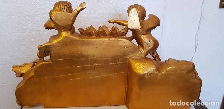 Antig&uuml;edades: TALLA DE MADERA CON ANGELITOS EN PAN DE ORO - Foto 4
