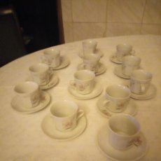Antigüedades: BONITO JUEGO DE 12 SERVICIOS DE CAFÉ DE PORCELANA TRIPTIS PORZEILAN MADE IN GERMANY