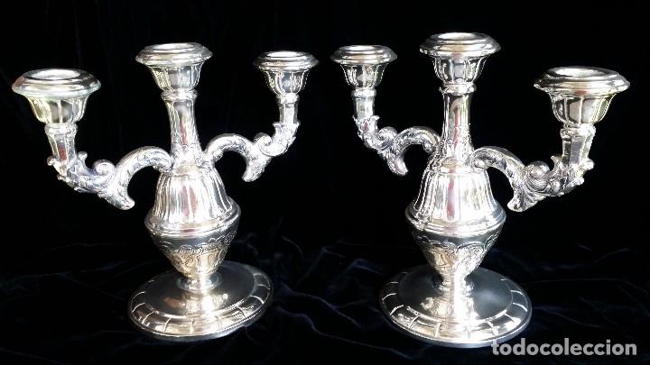 Antig&uuml;edades: 2 candelabros lacados en plata - Foto 1
