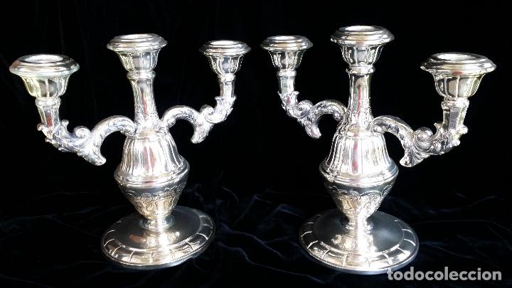 Antig&uuml;edades: 2 candelabros lacados en plata - Foto 7