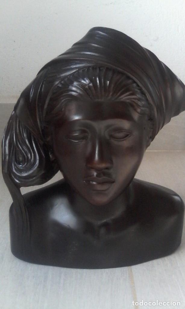 Antig&uuml;edades: busto de madera artdeco - Foto 2