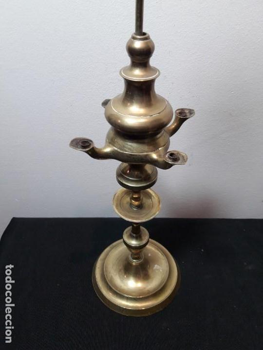 Antig&uuml;edades: Velon isabelino de lat&oacute;n - Foto 2