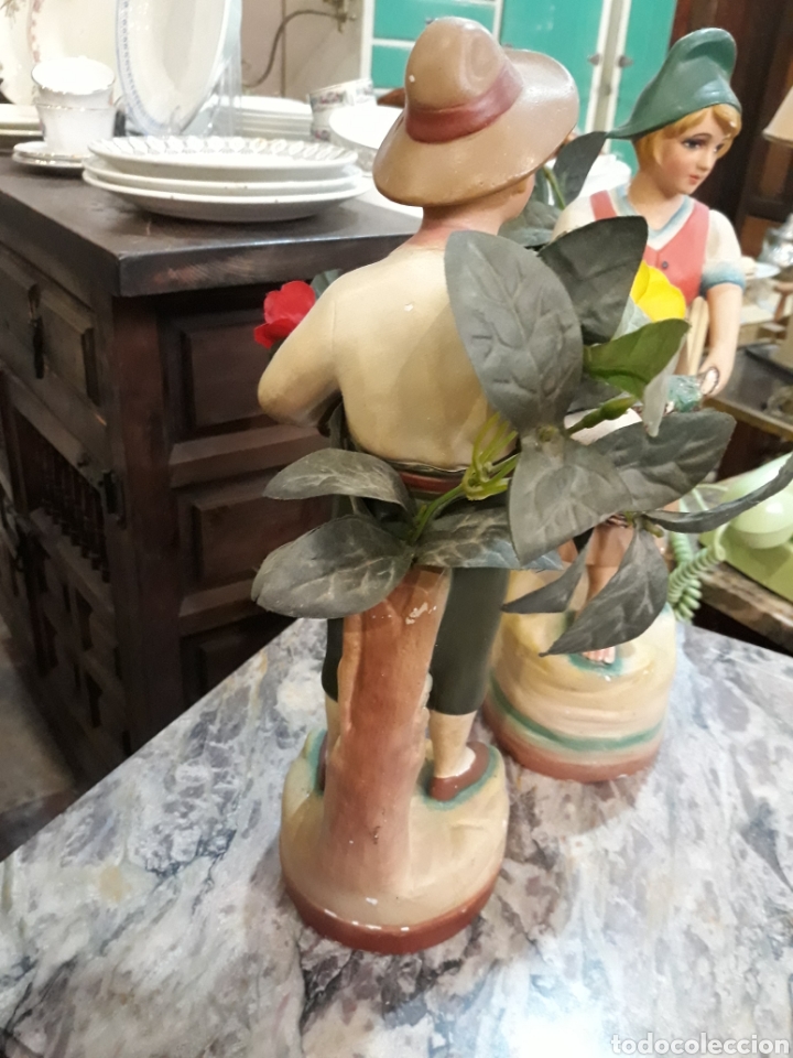 Antig&uuml;edades: Pareja de muchachos en estuco. - Foto 5