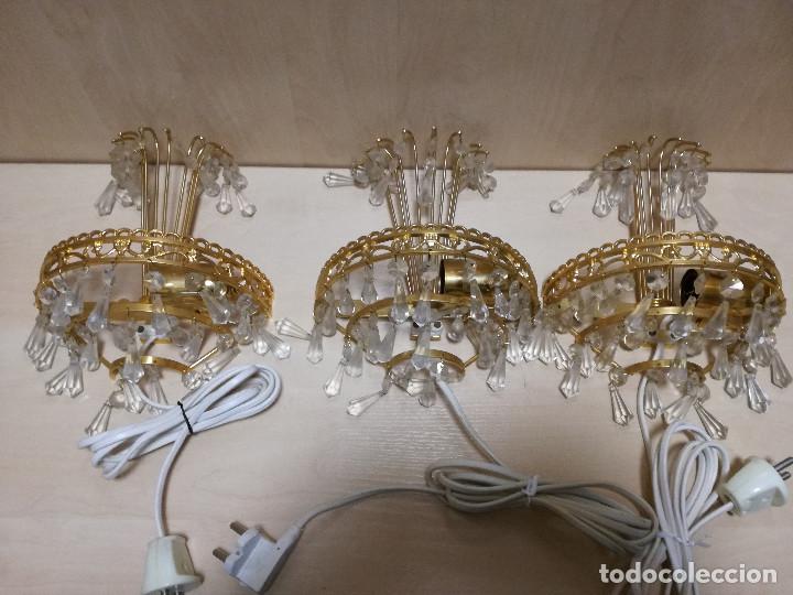 Antigüedades: 3 APLIQUES DORADOS CON LAGRIMAS DE CRISTAL
