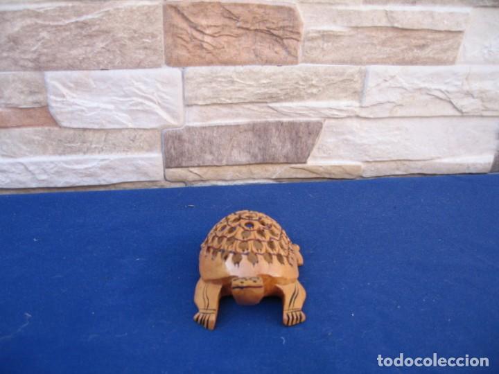 Antig&uuml;edades: TORTUGA TALLADA EN MADERA - Foto 1