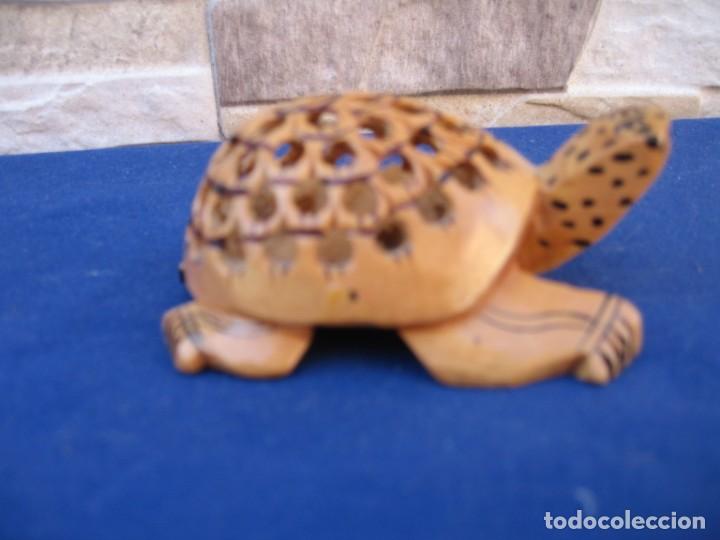 Antig&uuml;edades: TORTUGA TALLADA EN MADERA - Foto 2