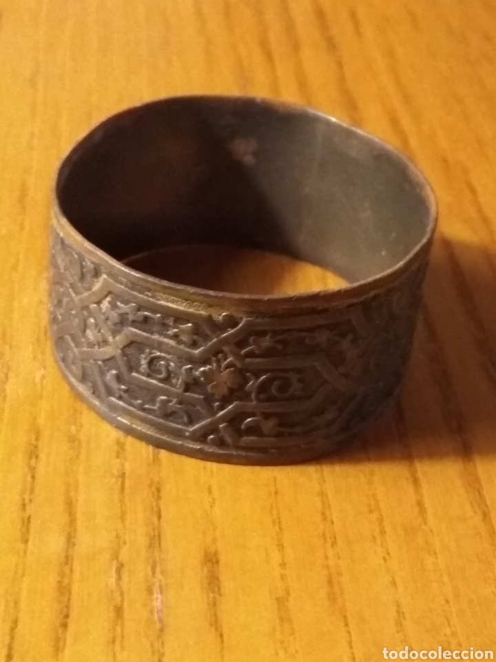 Antig&uuml;edades: Pieza decorativa de cobre para servilletas. 5 cms&empty; - Foto 1