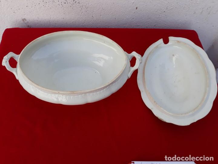 Antig&uuml;edades: sopera antigua - Foto 3