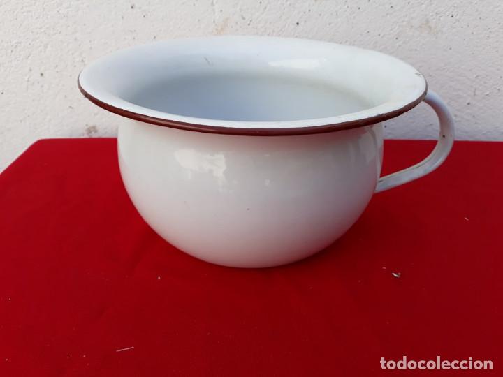 Antig&uuml;edades: escupidera de ceramica - Foto 1