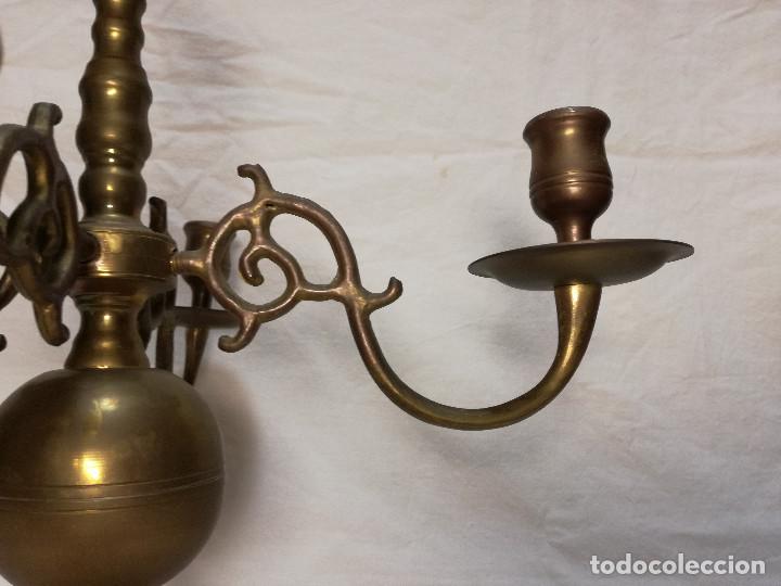 Antig&uuml;edades: ANTIGUO CANDELABRO PORTAVELAS DE BRONCE - Foto 6