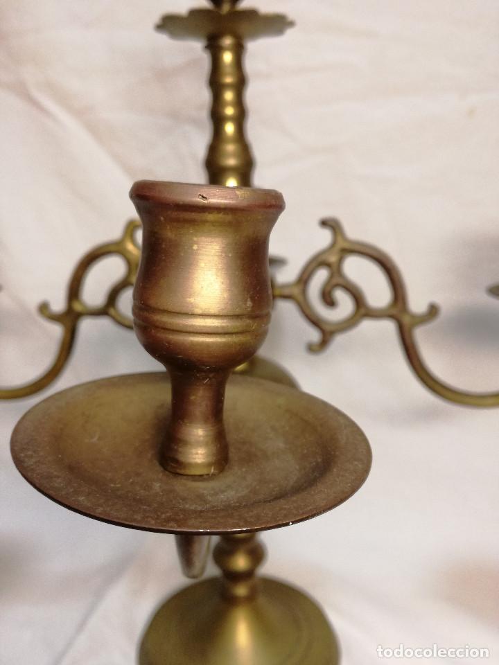 Antig&uuml;edades: ANTIGUO CANDELABRO PORTAVELAS DE BRONCE - Foto 10