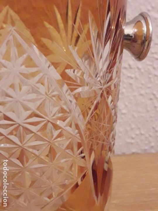 Antig&uuml;edades: Cubitera cristal tallado bicolor - Foto 3