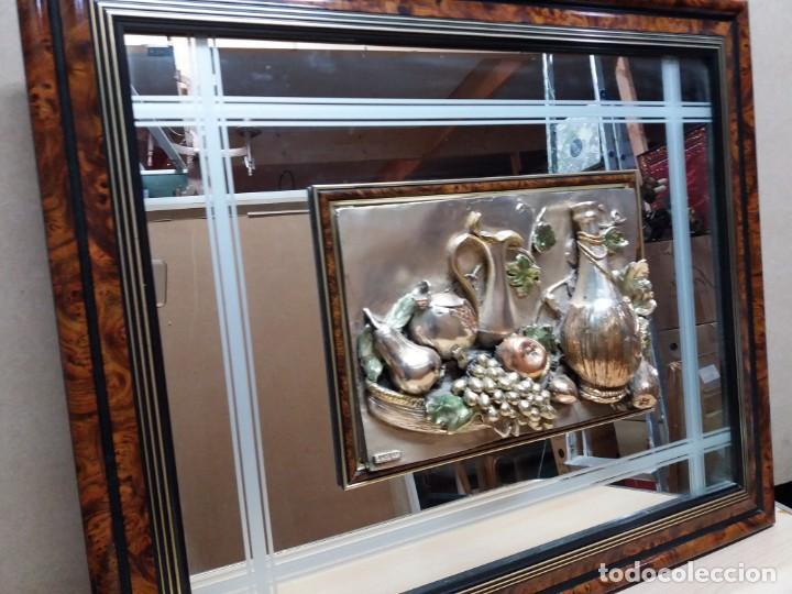 Antig&uuml;edades: CUADRO BODEG&Oacute;N RELIEVE BA&Ntilde;ADO PLATA - Foto 2