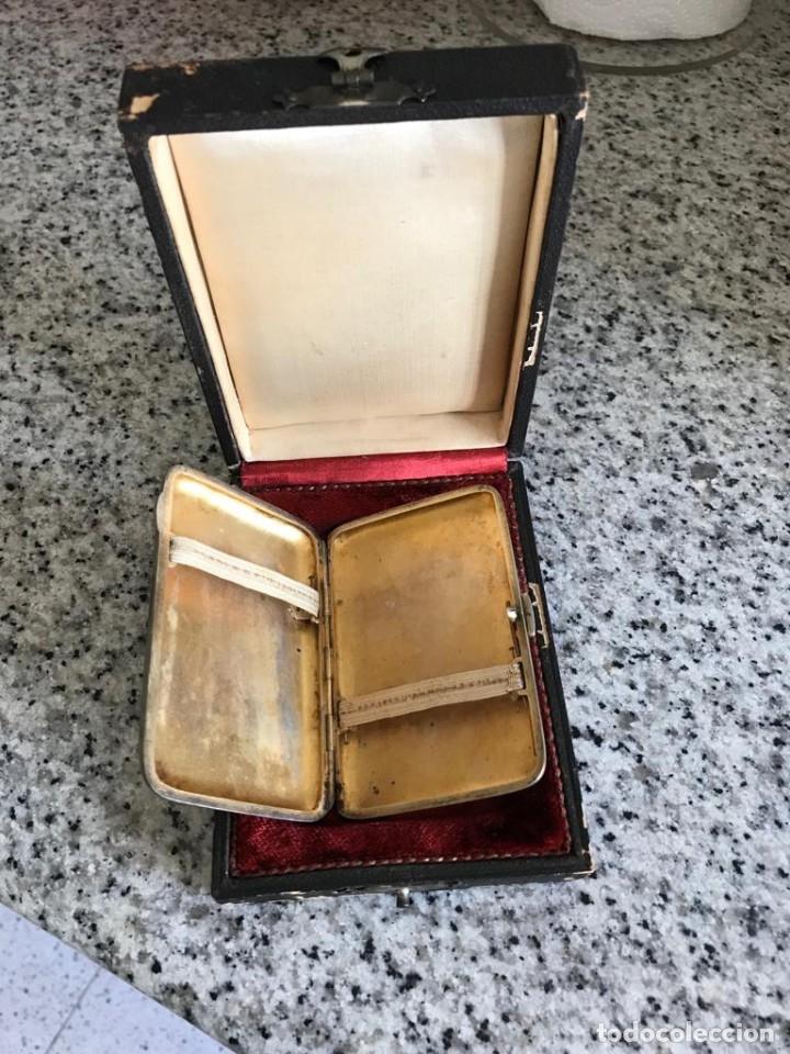 Antig&uuml;edades: Pitillera de alpaca con esmalte - Foto 2