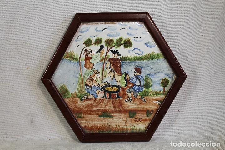 Antig&uuml;edades: azulejo valenciano exagonal - Foto 1