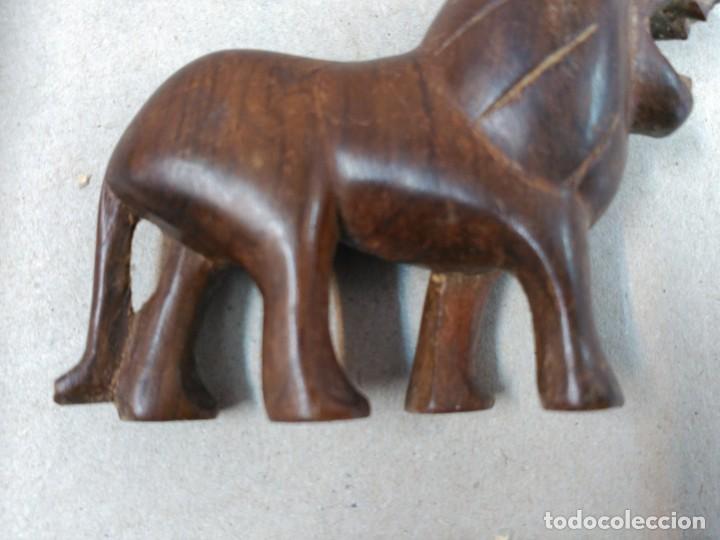 Antig&uuml;edades: FIGURA DE LEON TALLADA EN MADERA NOBLE - Foto 14