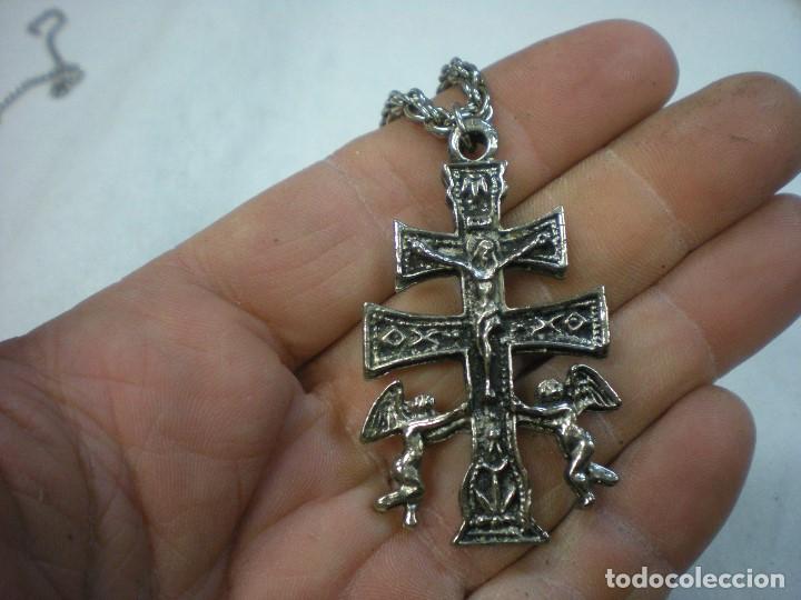 Antig&uuml;edades: CRUZ DE CARAVACA CON CADENA 5X3CM - Foto 1