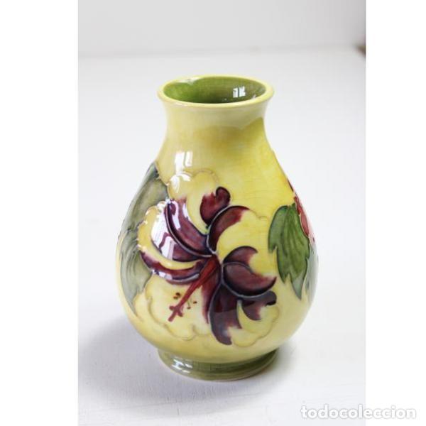 Antig&uuml;edades: Jarr&oacute;n antiguo marca Moorcroft - Foto 2