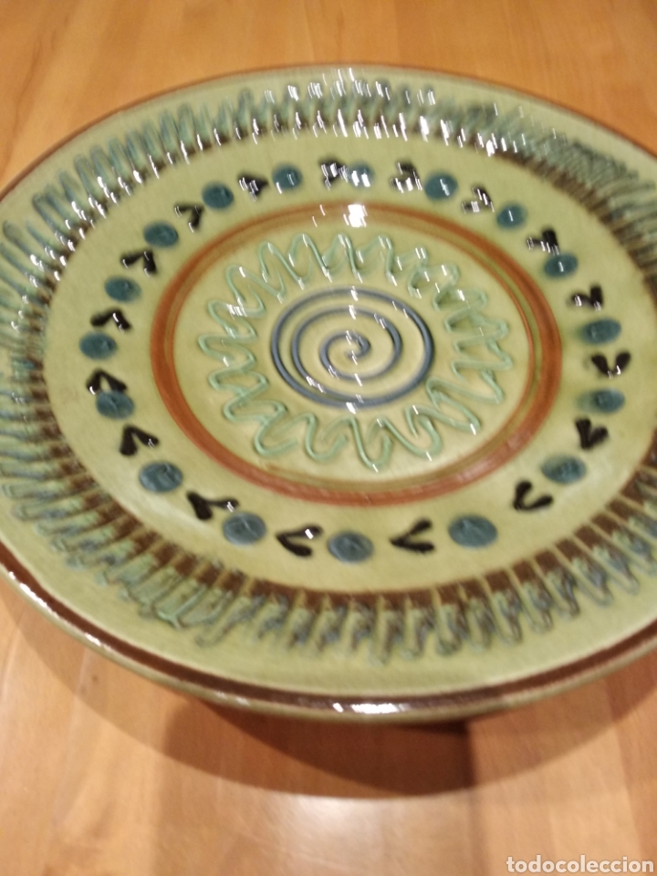 Antig&uuml;edades: Plato de cer&agrave;mica de la Bisbal - Foto 1