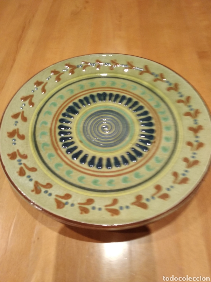 Antig&uuml;edades: Plato de cer&aacute;mica de la Bisbal. - Foto 3