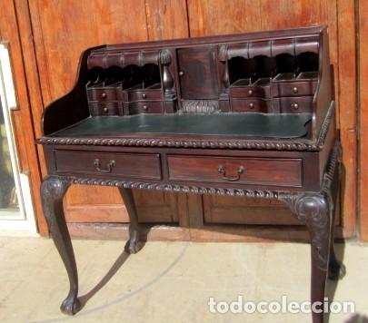 Antig&uuml;edades: Escritorio estilo chipendale, madera tallada - Foto 1