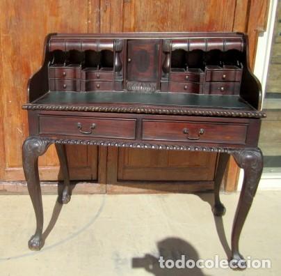 Antig&uuml;edades: Escritorio estilo chipendale, madera tallada - Foto 5