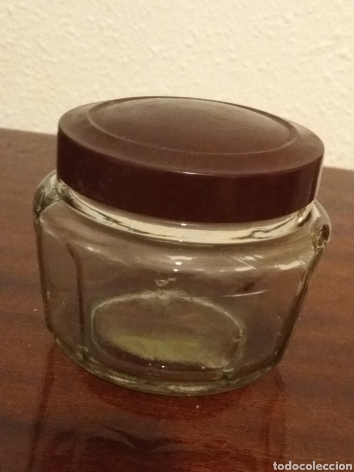 Antig&uuml;edades: Frasco de cristal con tapa. 8 x 9 cms - Foto 1
