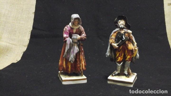 Antig&uuml;edades: Pareja de  mendigos de Capodimonte - Foto 3